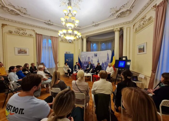 Российские соотечественники в Бухаресте обсудили свои права и законные интересы